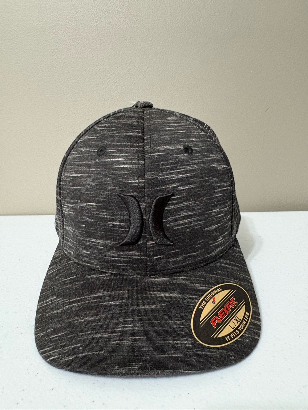 Hurley Flexfit hat Men’s Size L-XL Black Heather Original Yupoong  Fitted NWT
